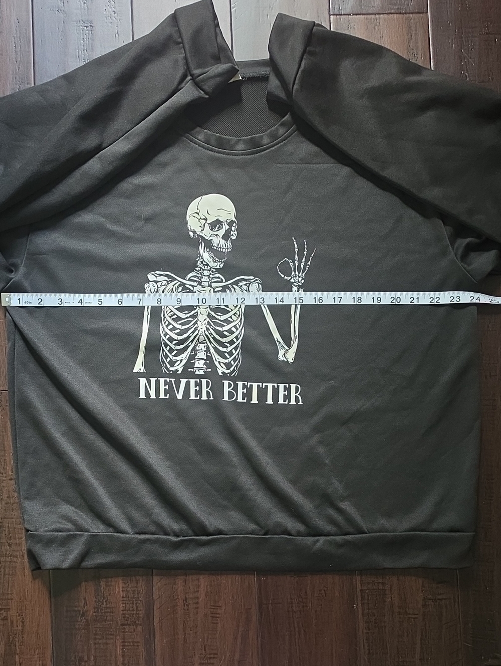 Graphic Skeleton Sweatshirt in Black Like New - Picture 3 of 5